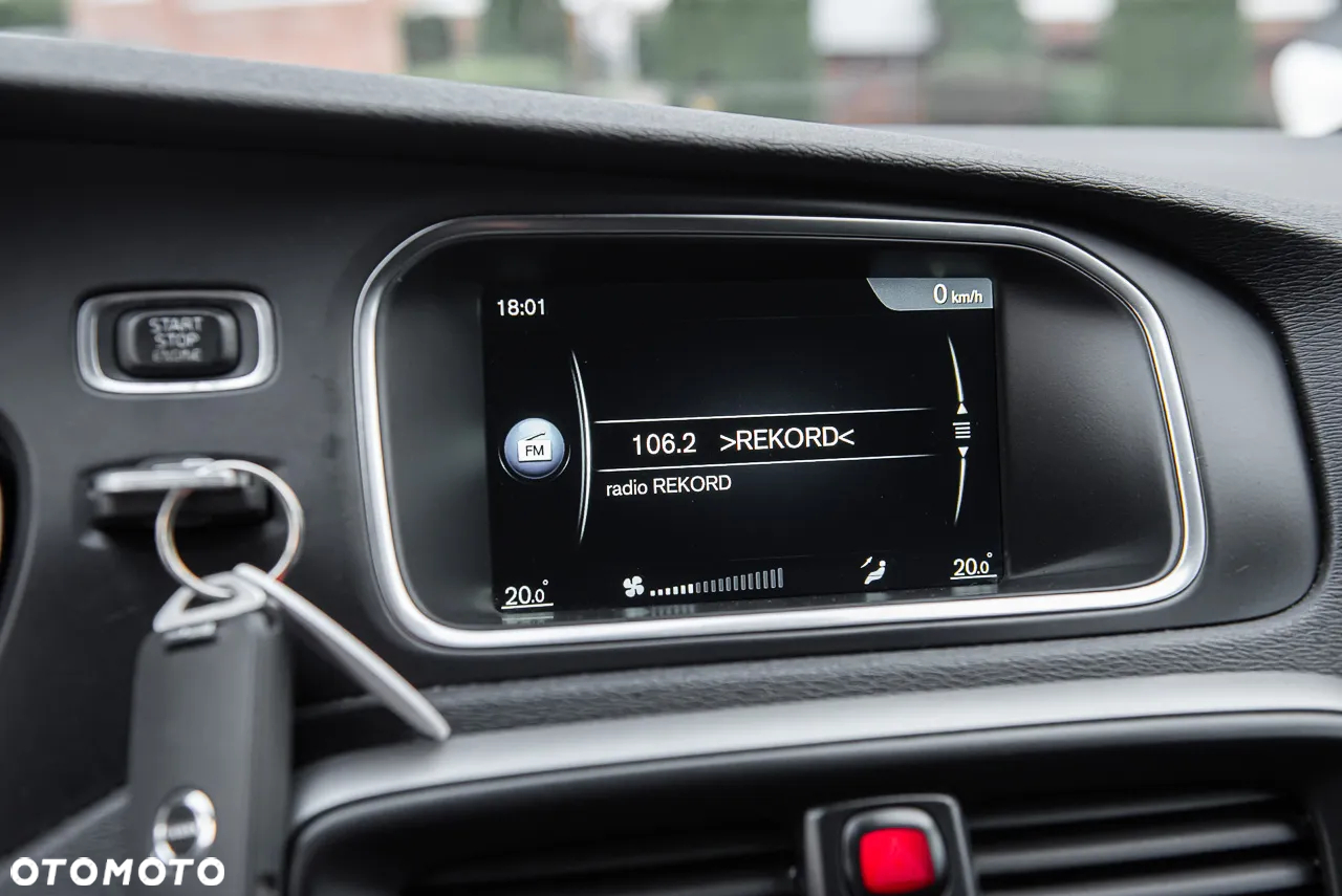 Volvo V40 - 20