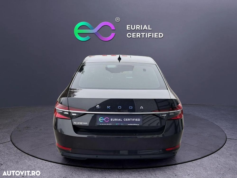 Skoda Superb 2.0 TDI DSG Ambition - 11