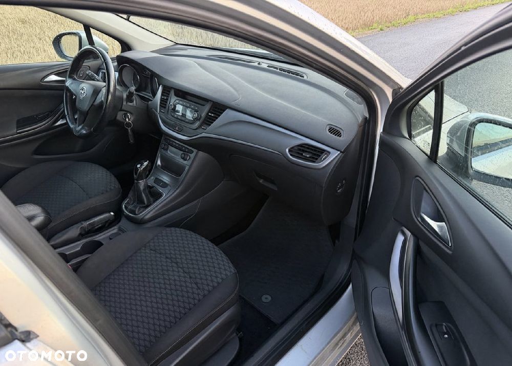 Opel Astra 1.6 CDTI Active - 11