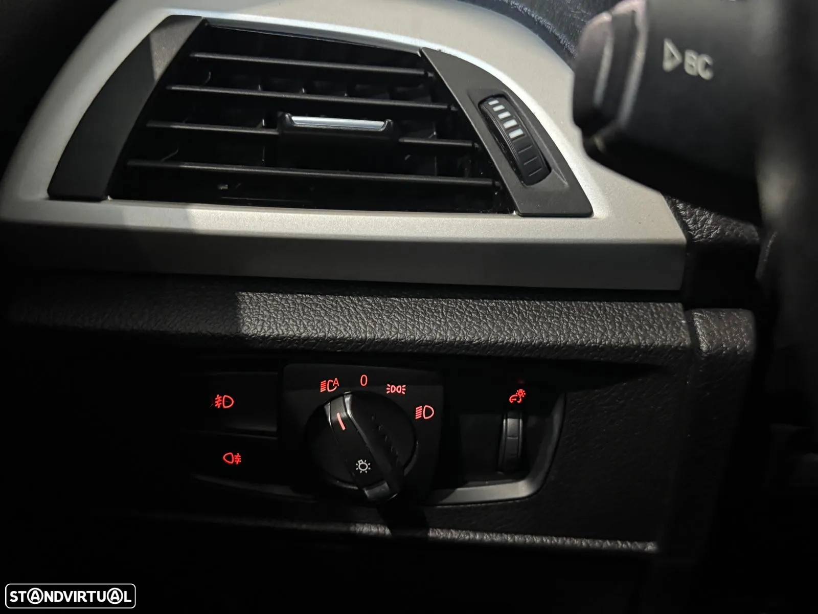 BMW 116 d Pack M - 27