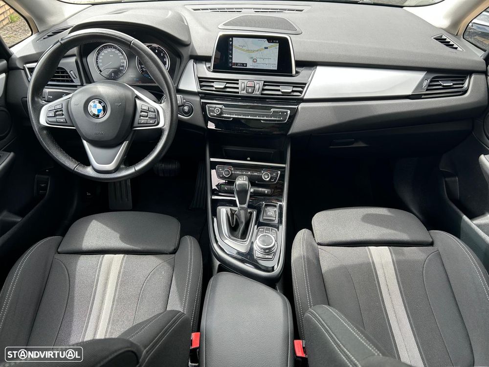 BMW 230xe Active Tourer - 5