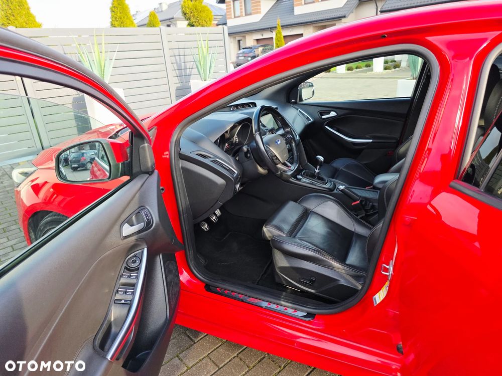 Ford Focus 2.0 TDCi ST - 8