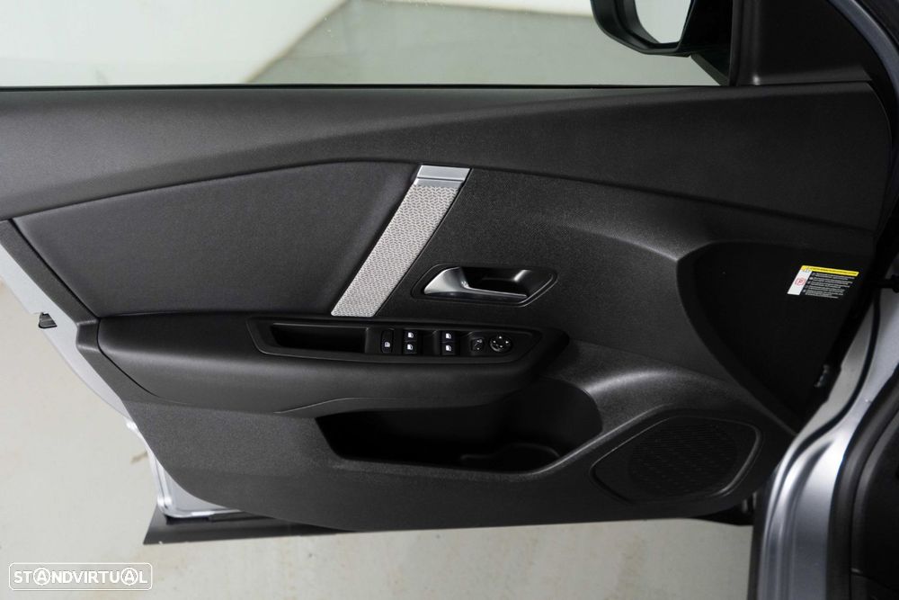 Citroën C4 X 1.2 PureTech Shine Pack EAT8 - 18