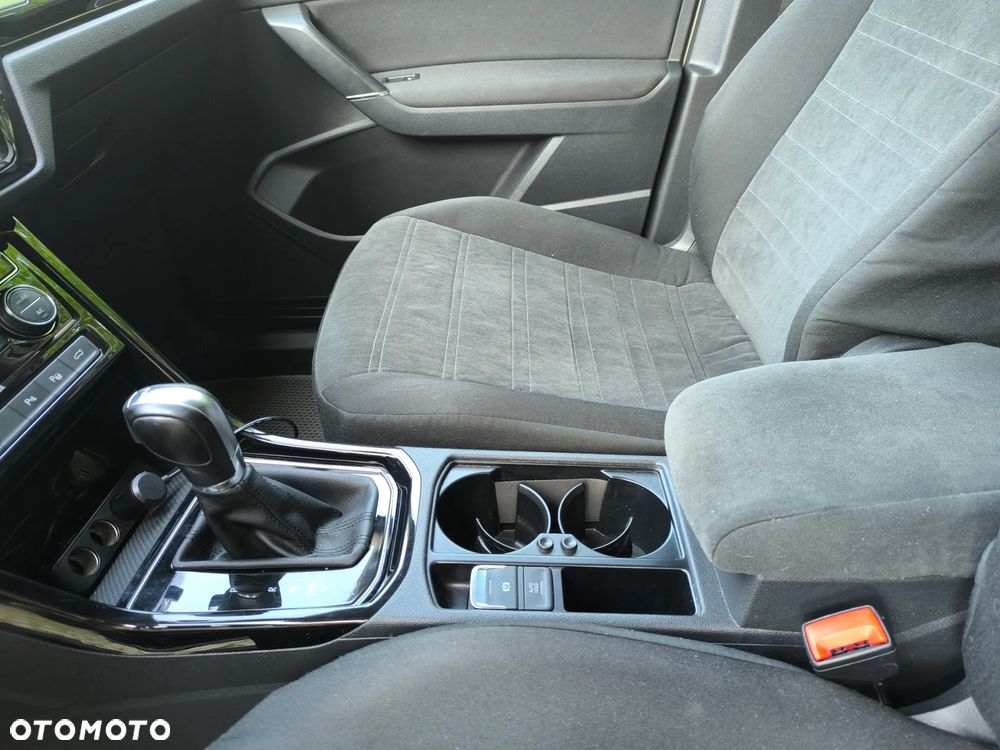 Volkswagen Touran 2.0 TDI BMT Comfortline DSG - 14