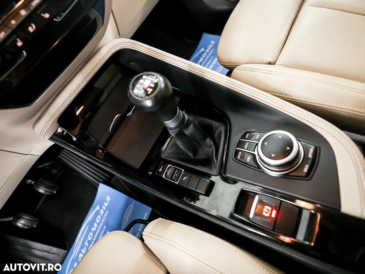 BMW X2 sDrive18i Edition Goldplay - 16