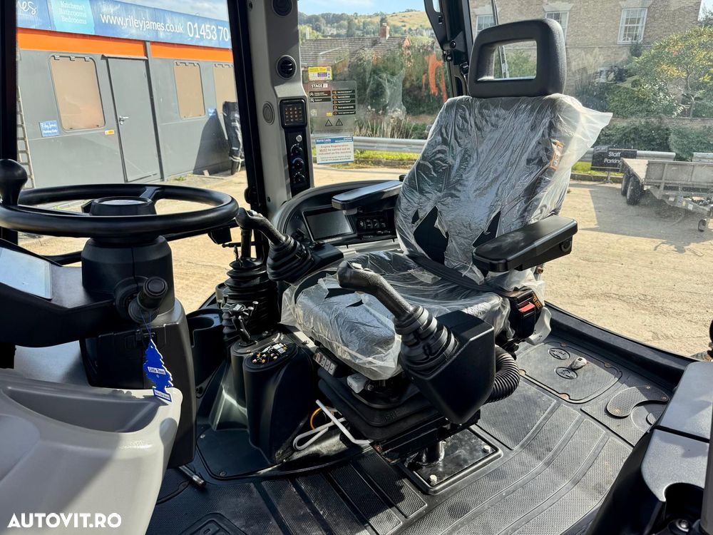 JCB 3CX ADVANCED EASY CONTROLS - 10