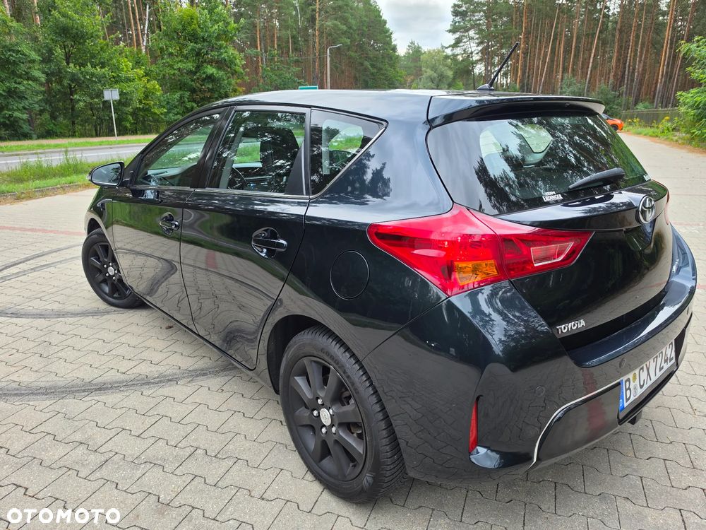Toyota Auris 1.6 VVT-i Executive - 6
