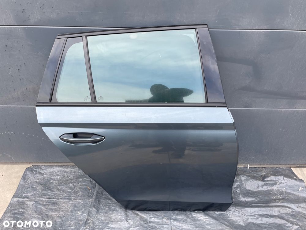 Skoda Octavia IV kombi drzwi prawy tył prawe tylne LF7Y w kolor POD MIERNIK - 4