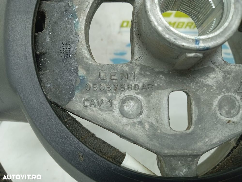 Volan in 3 spite 05057580ae Jeep Grand Cherokee WK2 [2010 - 2014] - 3