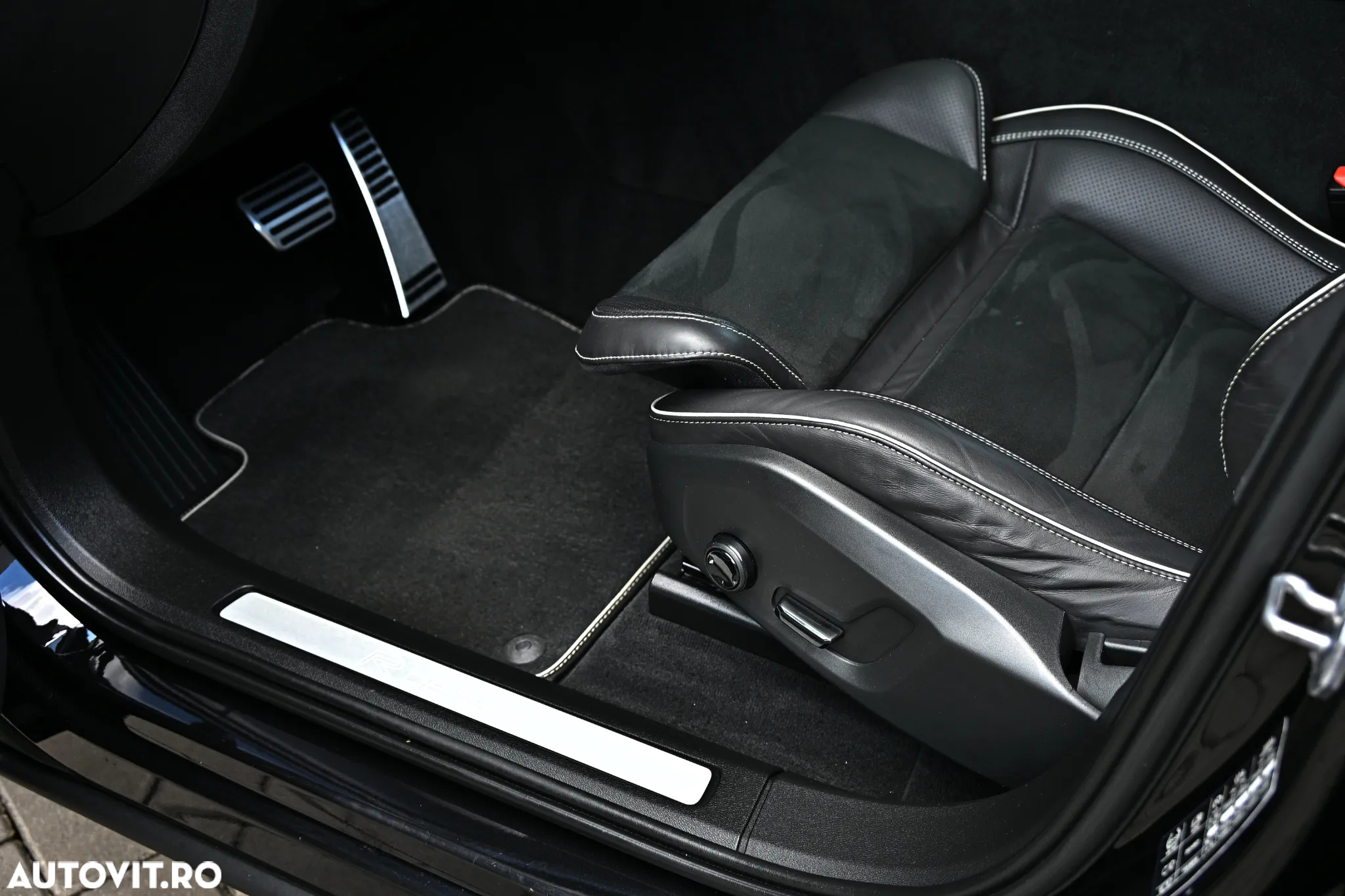 Volvo XC 60 D5 AWD Geartronic RDesign - 19