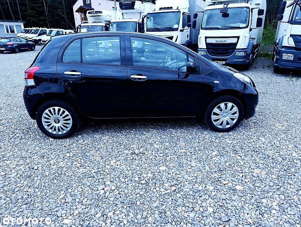 Toyota Yaris 1.33 Premium - 7