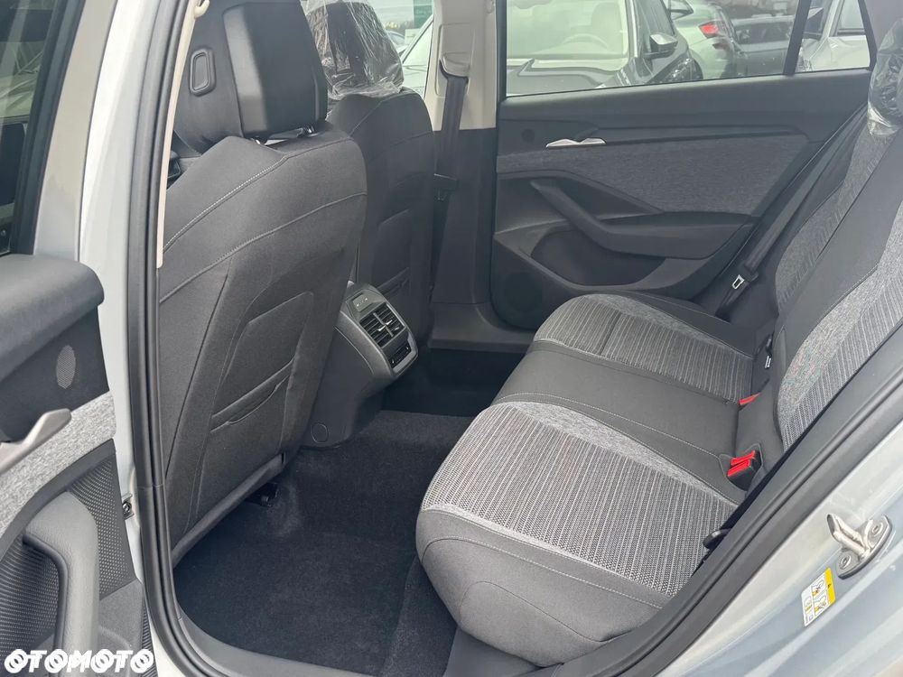 Skoda Superb 2.0 TDI SCR 4x4 Drive DSG - 24