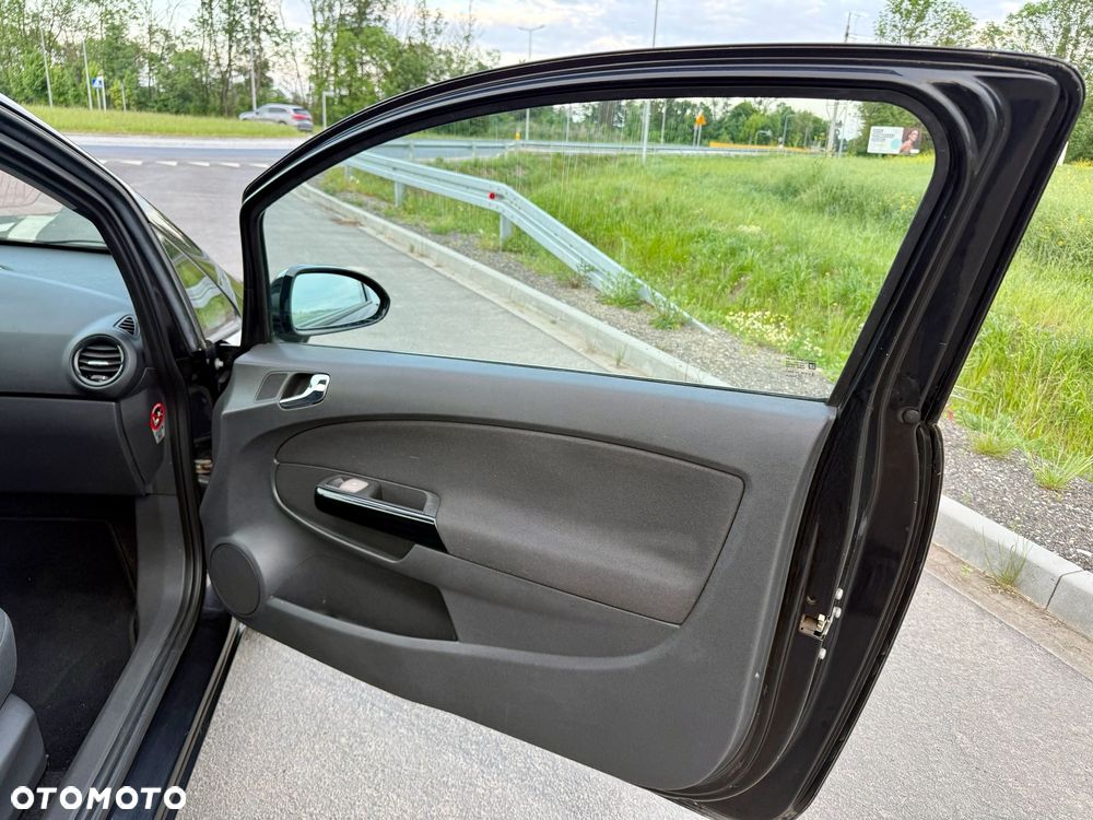 Opel Corsa - 12