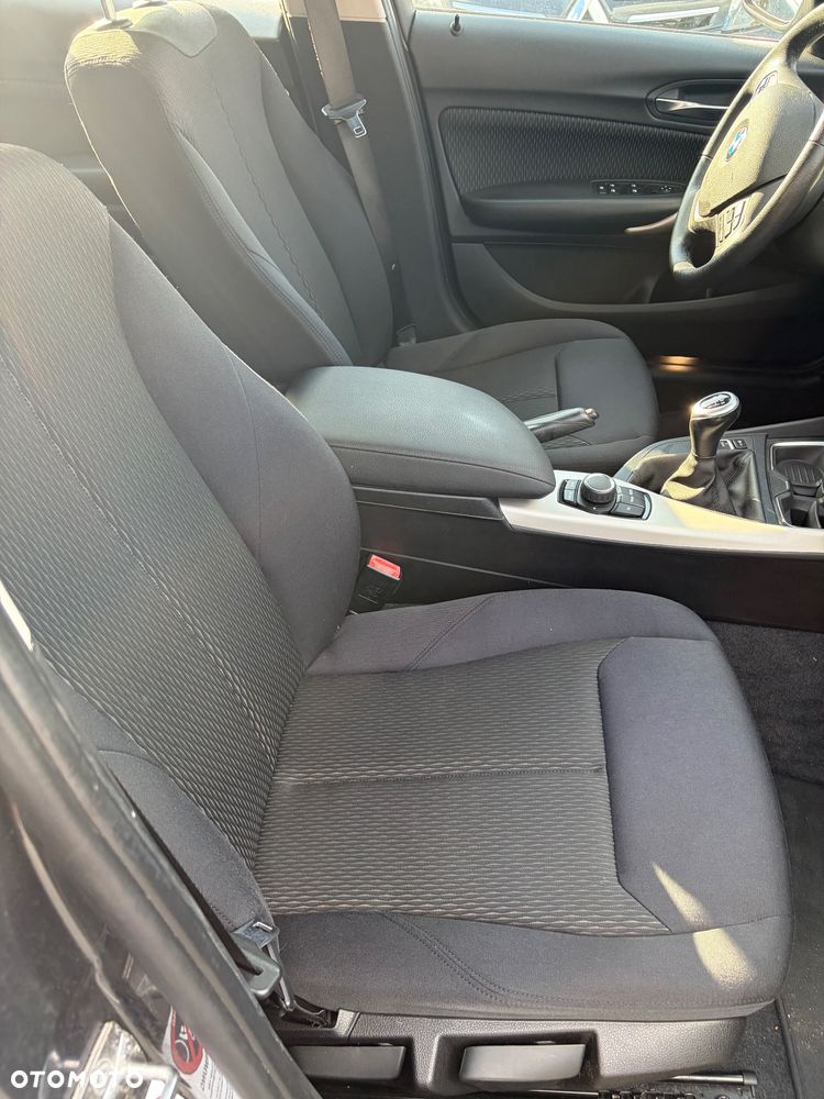 BMW Seria 1 - 25