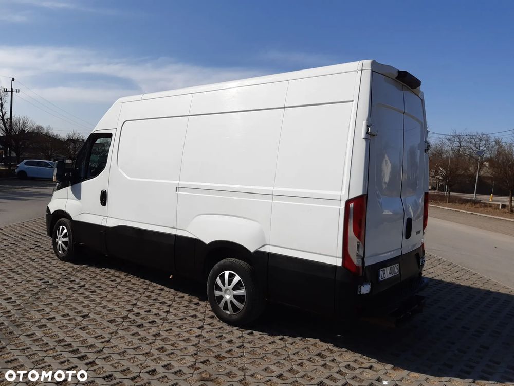 Iveco DAILY35 - 6