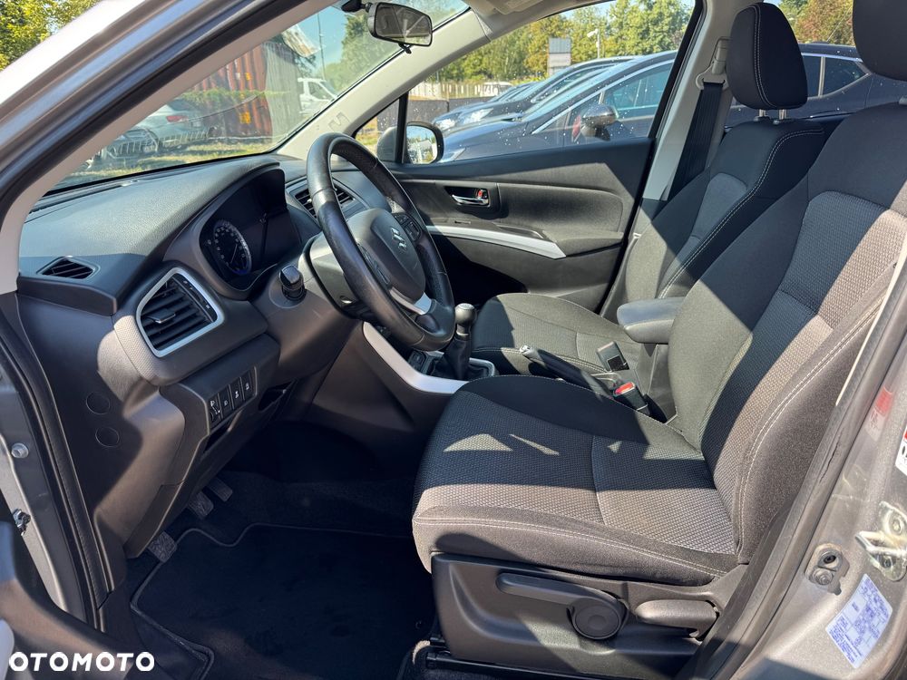 Suzuki SX4 S-Cross 1.6 Comfort - 23