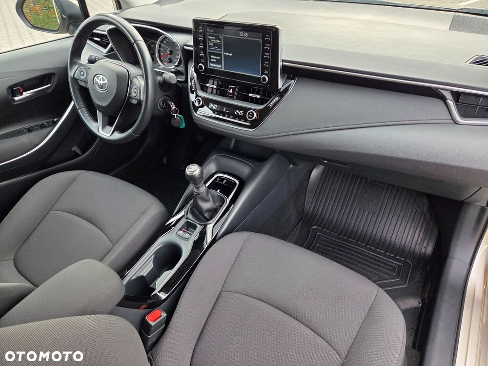 Toyota Corolla - 21