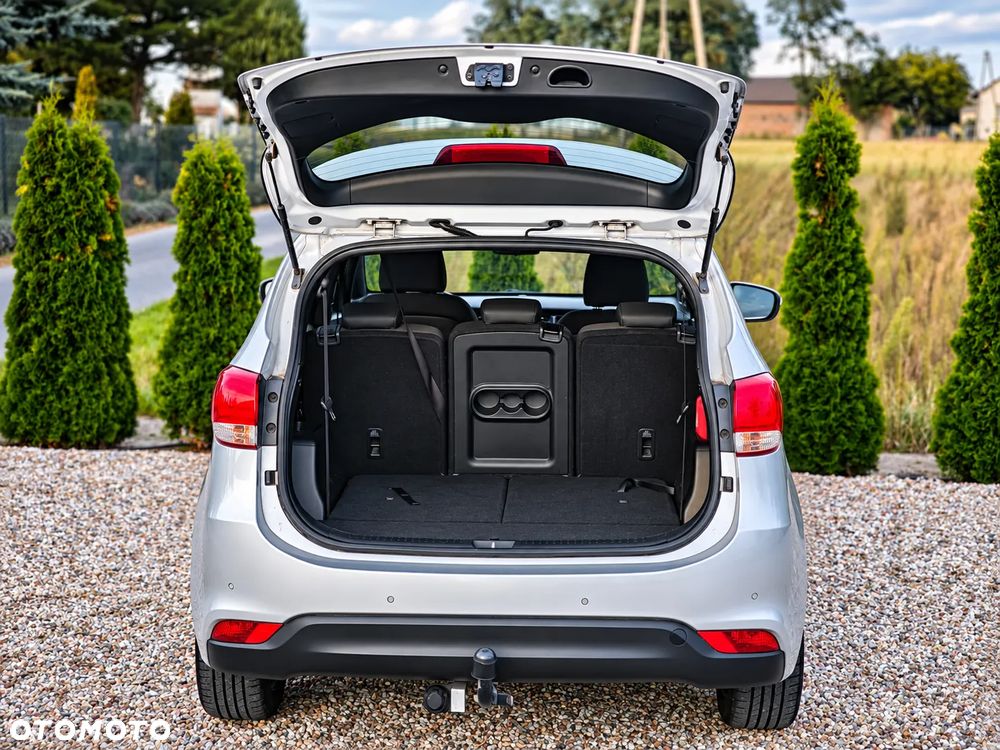 Kia Carens 1.7 CRDi XL 7os - 10