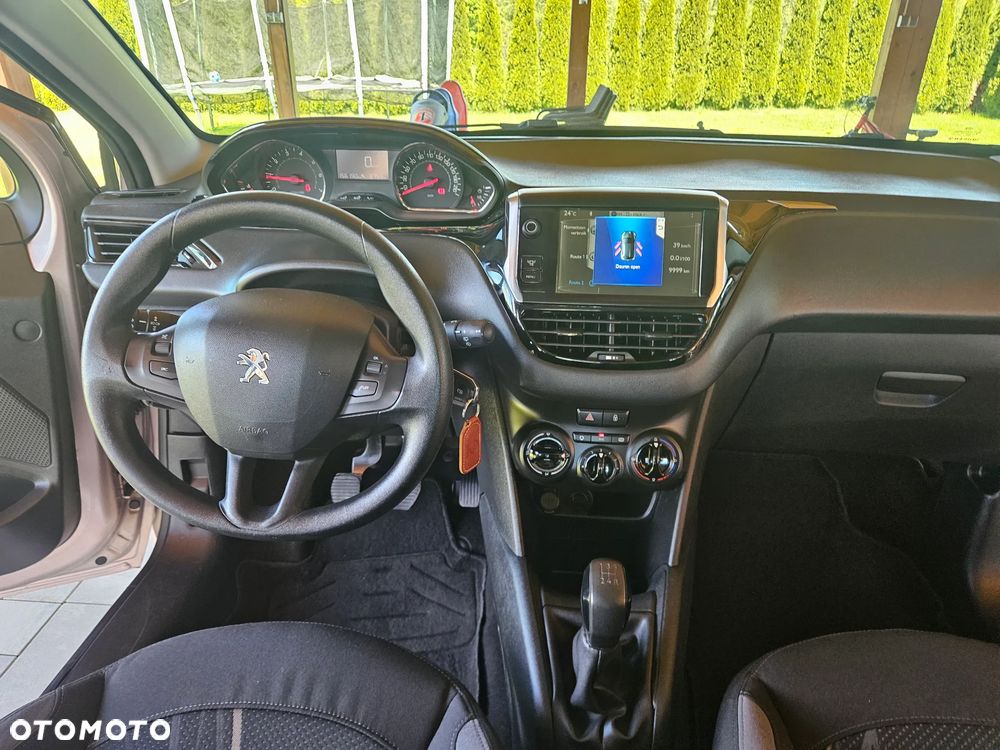 Peugeot 208 1.2 PureTech Allure - 22