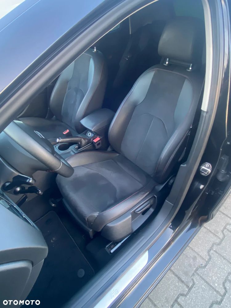 Seat Leon 2.0 TDI DPF FR Black Matt Edition - 19