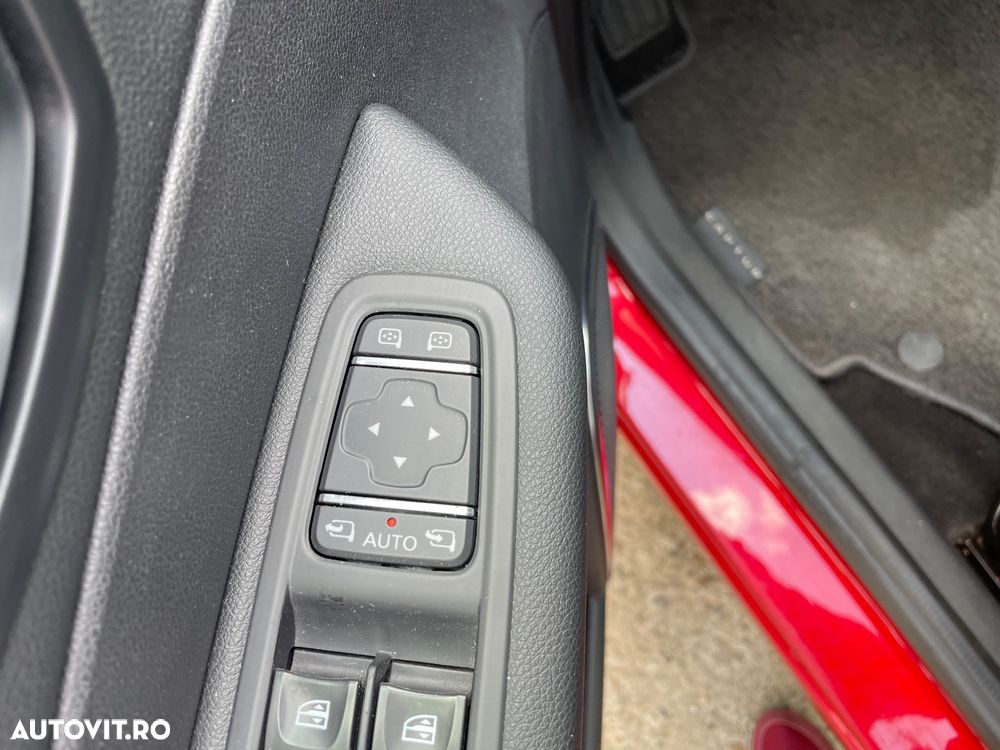 Renault Captur - 22