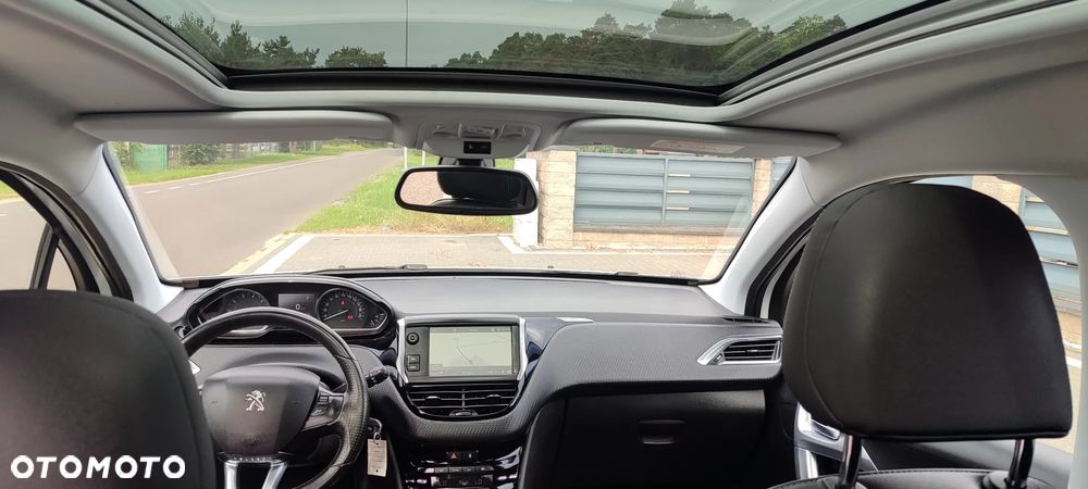 Peugeot 2008 PureTech 110 Stop&Start EAT6 Crossway - 24