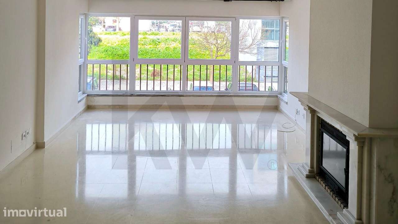 Apartamento para arrendamento T3 em Oeiras, proximidade ao Parque dos - Grande imagem: 2/29