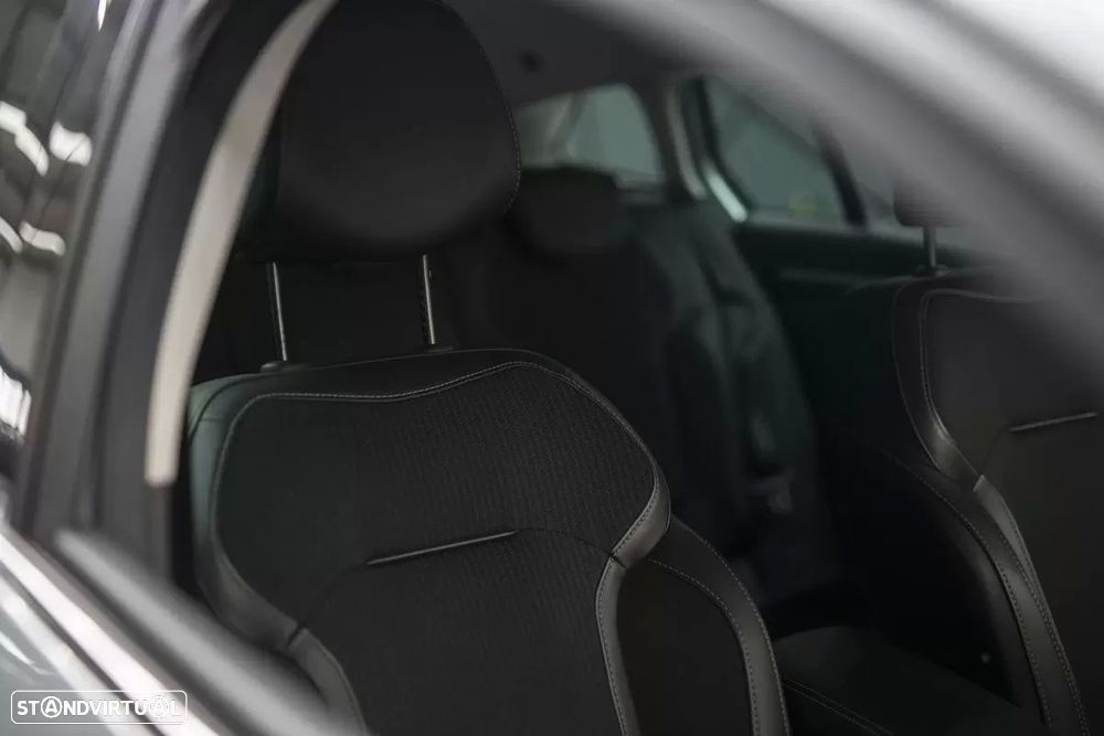 Renault Mégane Sport Tourer 1.6 E-Tech Plug-In Intens - 20