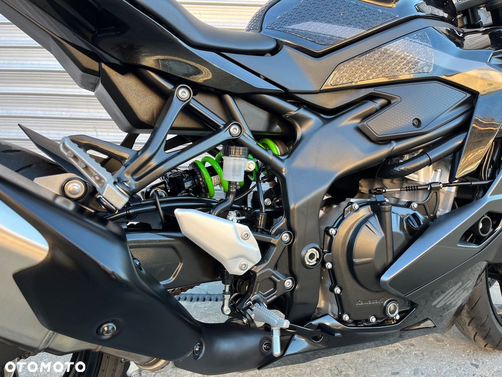 Kawasaki Ninja 400 - 18