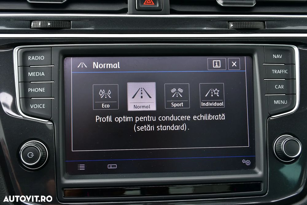 Volkswagen Tiguan - 23