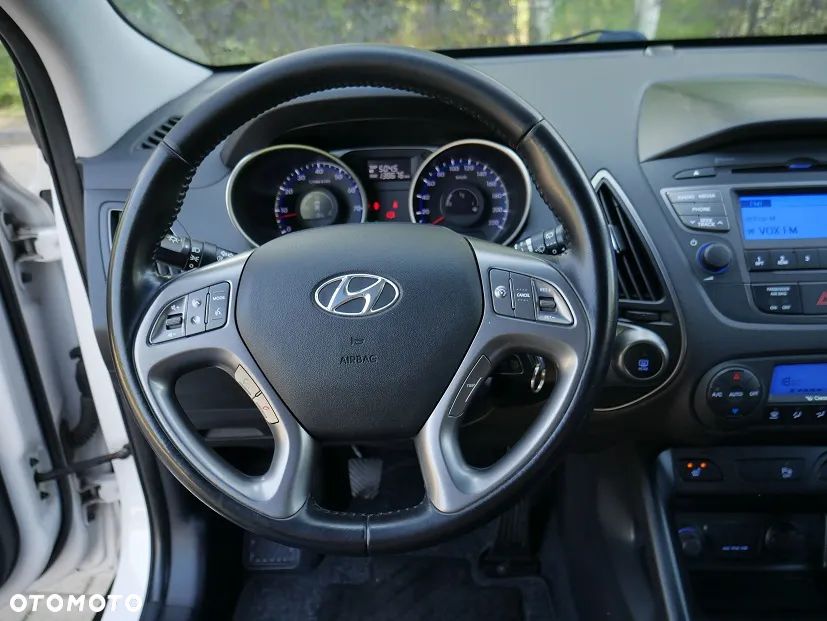 Hyundai ix35 - 12