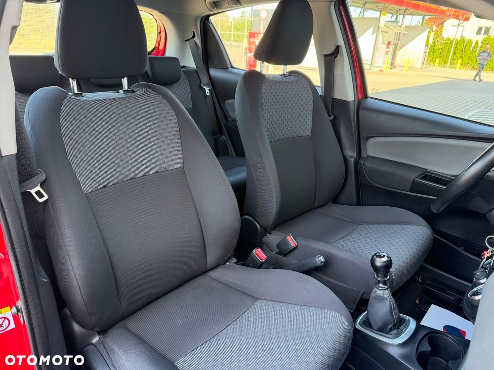 Toyota Yaris 1.33 Life EU6 - 15