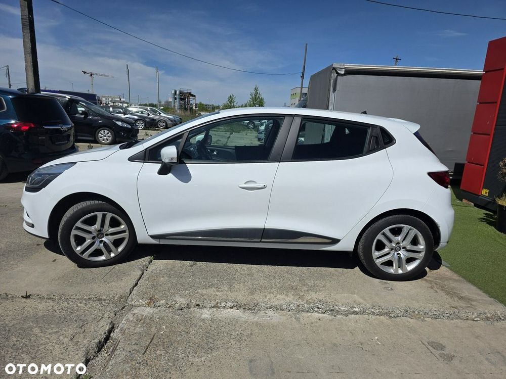 Renault Clio - 8