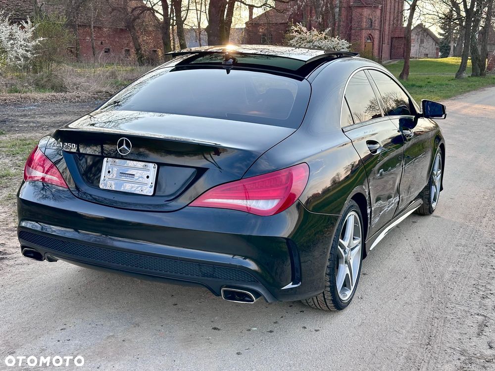 Mercedes-Benz CLA 250 7G-DCT AMG Line - 13