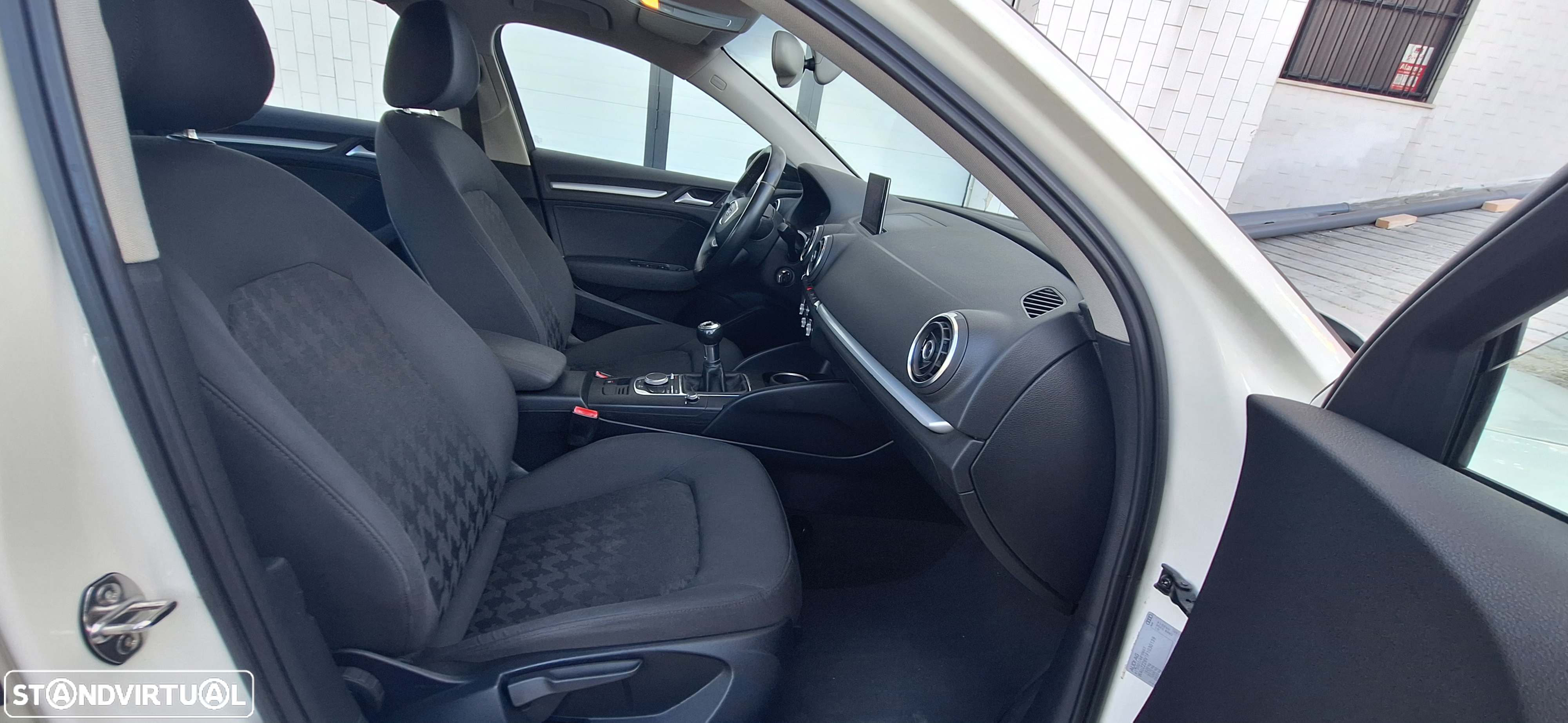 Audi A3 Limousine 1.6 TDI Attraction - 15