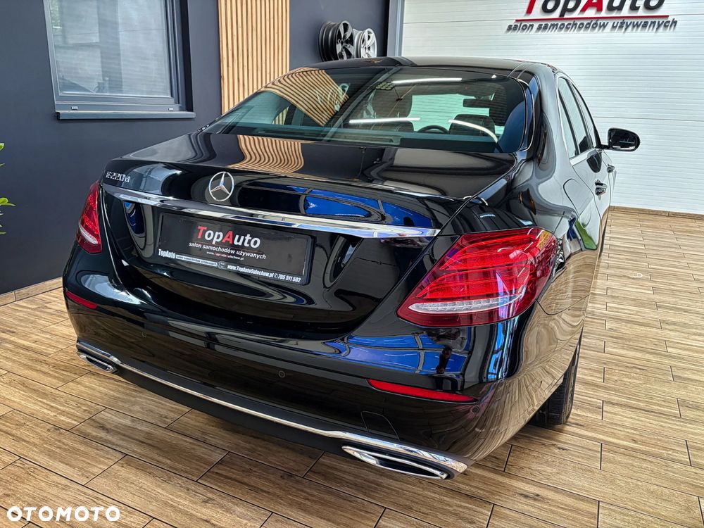 Mercedes-Benz Klasa E 220 d 9G-TRONIC - 9