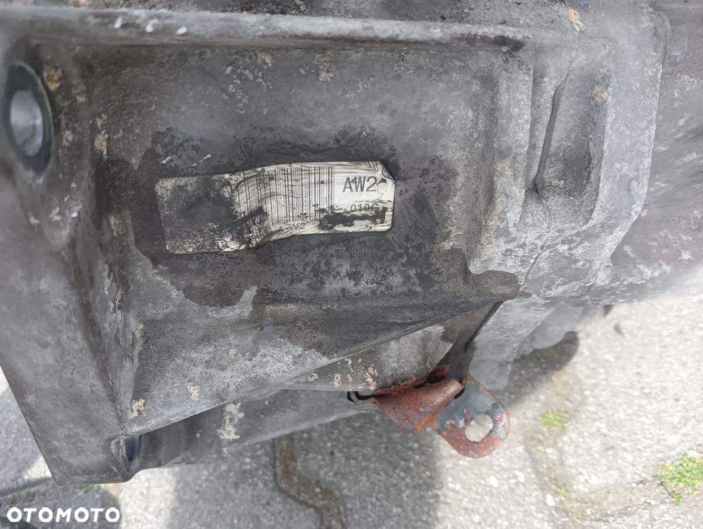 Suzuki Kizashi 2WD Manuał Benzyna Skrzynia biegów - 2