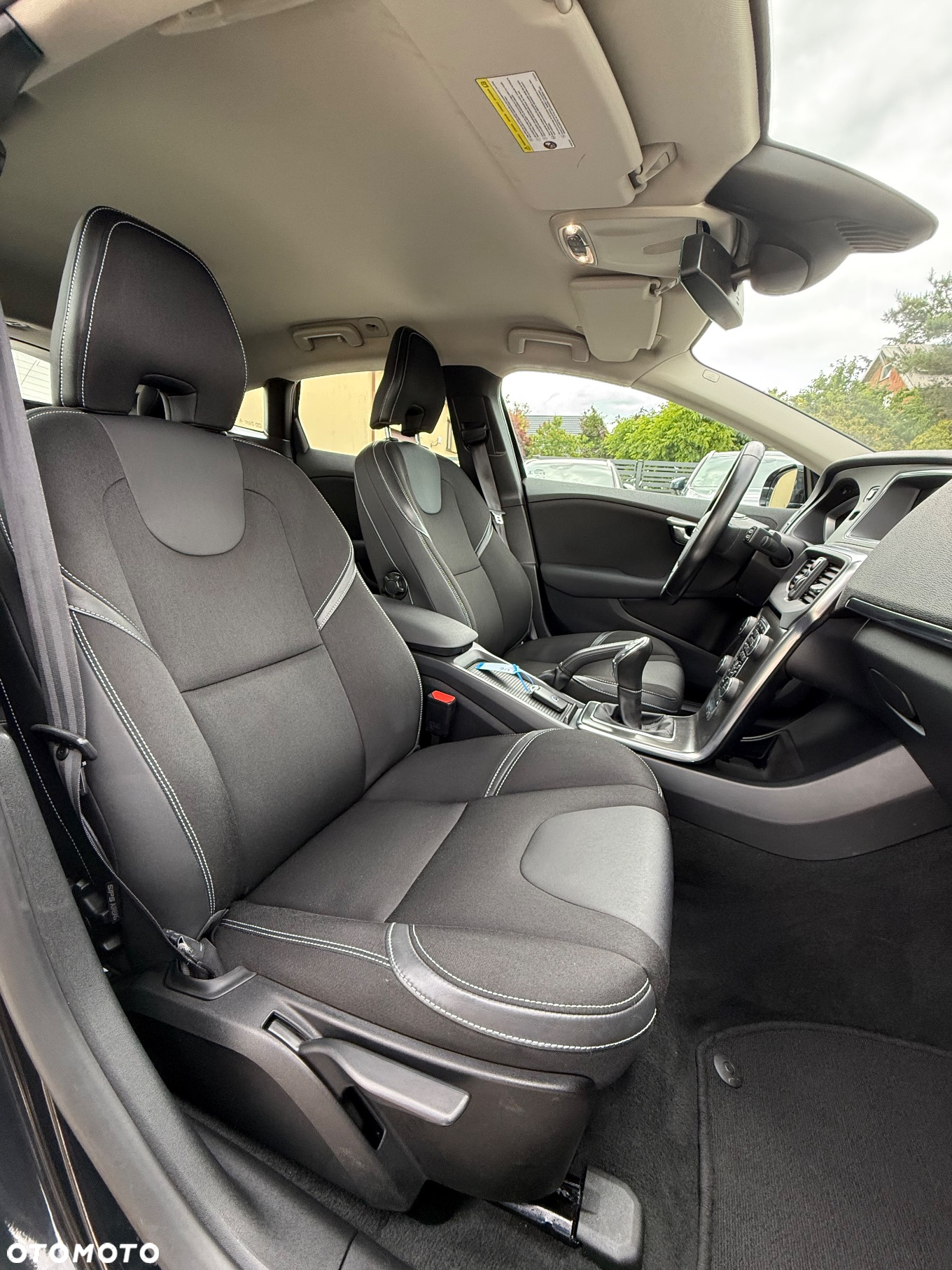 Volvo V40 D2 Momentum - 12