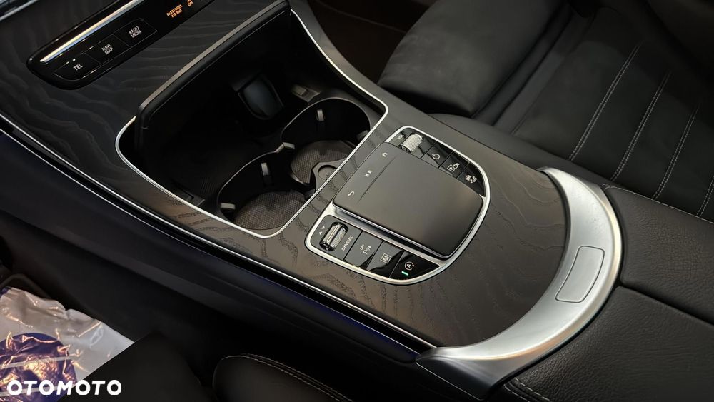 Mercedes-Benz GLC 300 d 4-Matic - 17