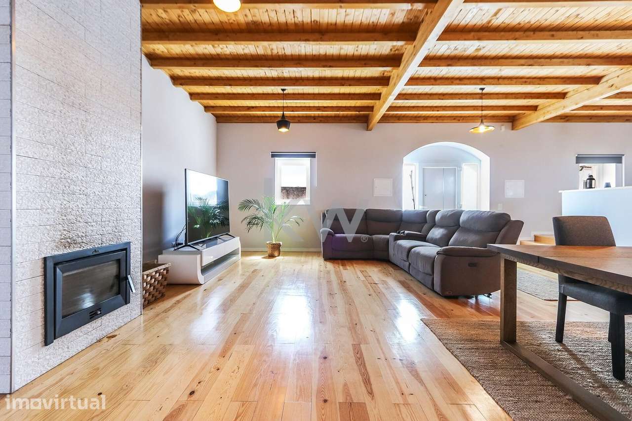 Moradia T4 de Sonho em Miragaia, Lourinhã, com piscina e zona de conví - Grande imagem: 2/43