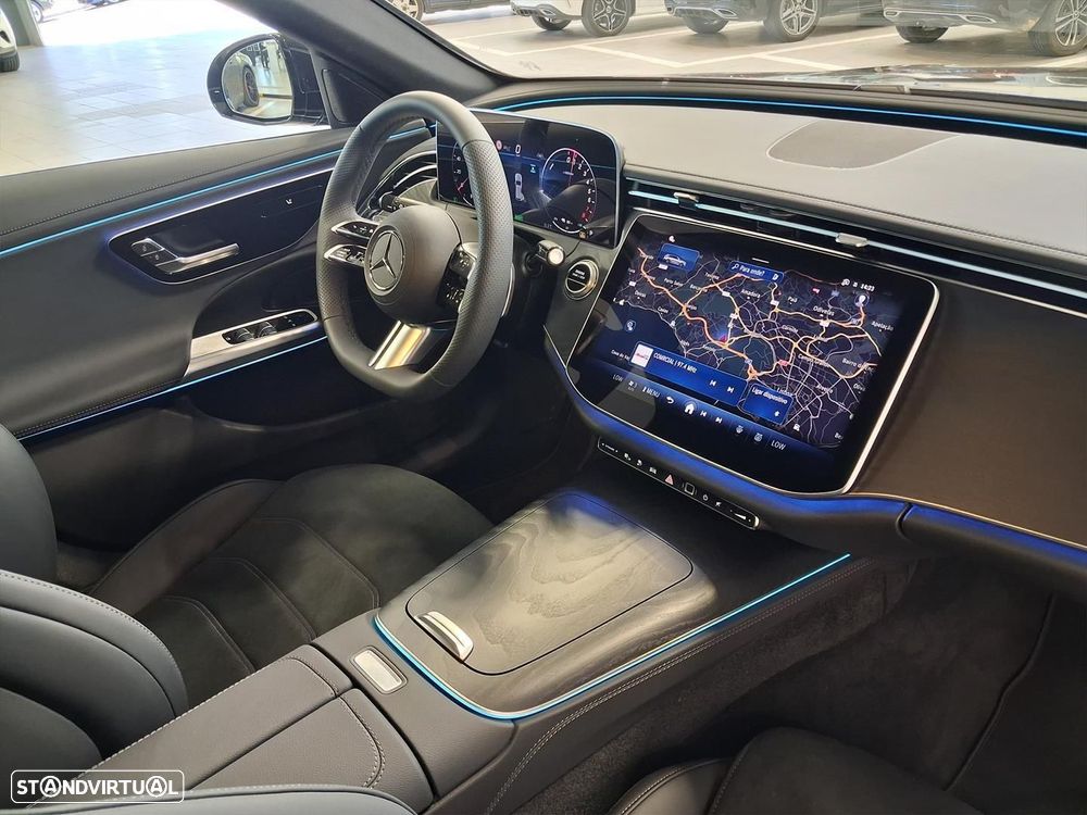 Mercedes-Benz E 300 Standard - 15