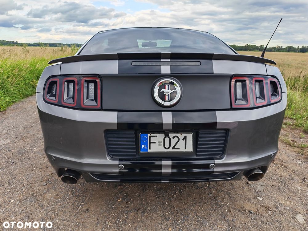 Ford Mustang 3.7 V6 - 8