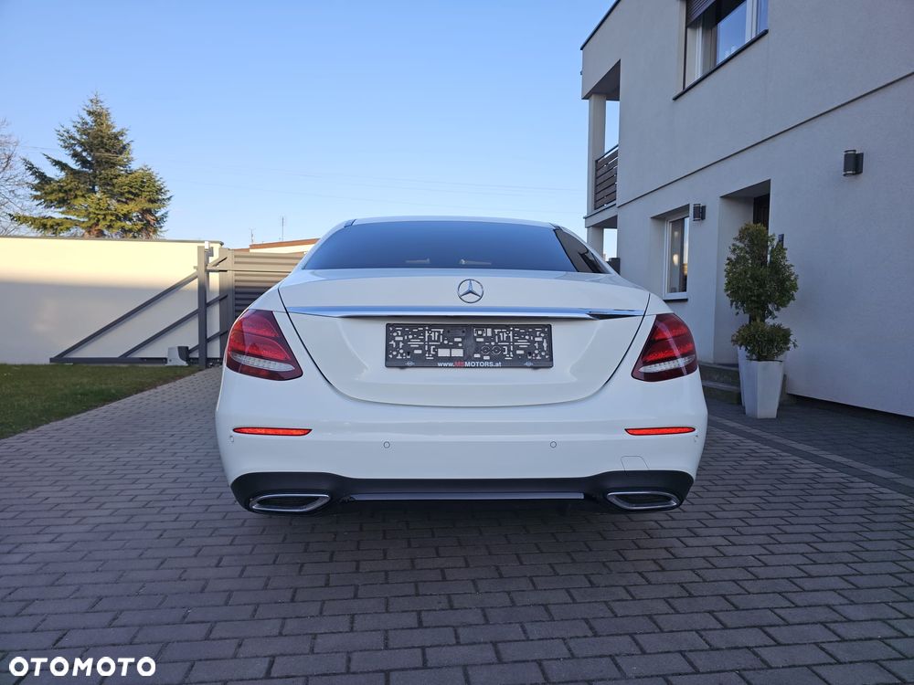 Mercedes-Benz Klasa E 220 d 9G-TRONIC AMG Line - 4