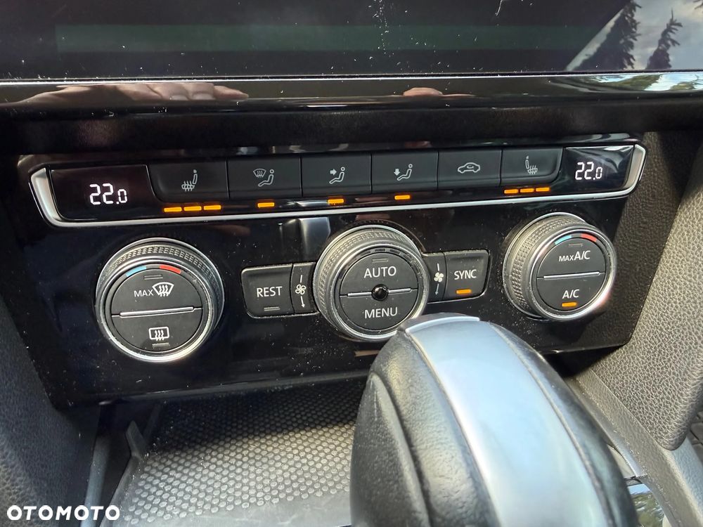 Volkswagen Passat 2.0 TDI Business DSG - 10