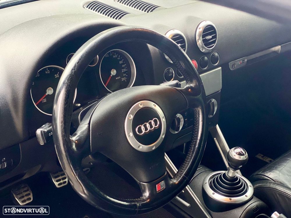 Audi TT Coupé 1.8 T quattro - 16