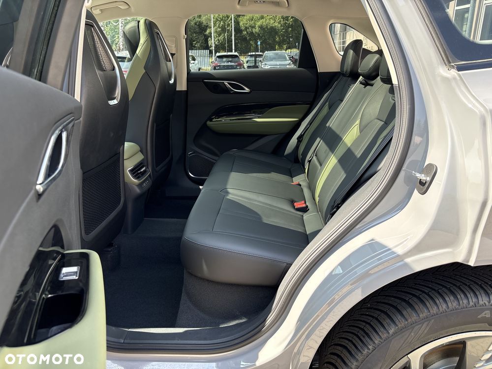 Hongqi HS3 1.5T FWD - 13