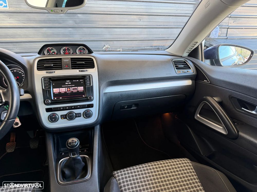VW Scirocco 2.0 TDI Sport - 21