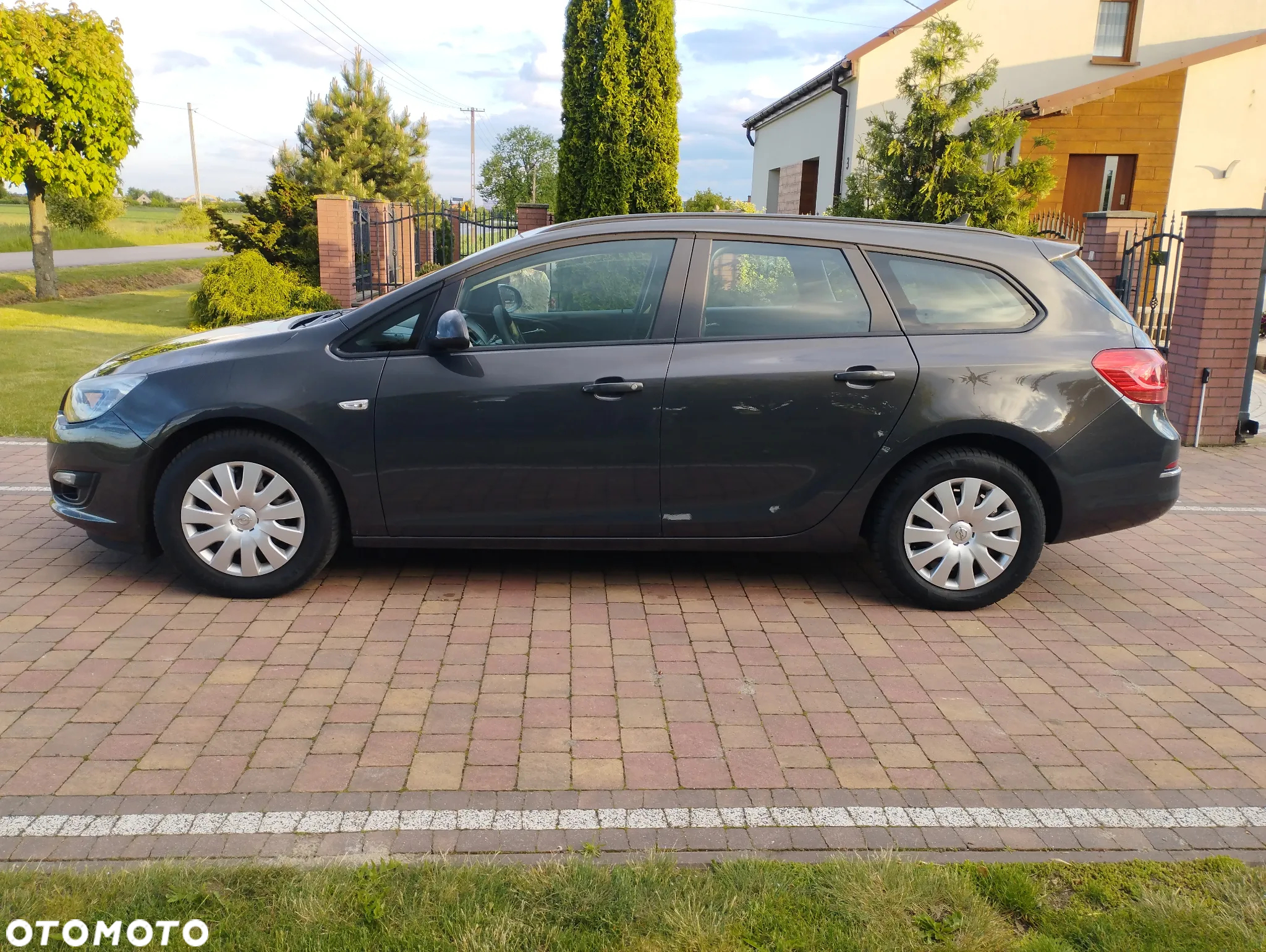 Opel Astra 1.4 Turbo Sports Tourer Design Edition - 4