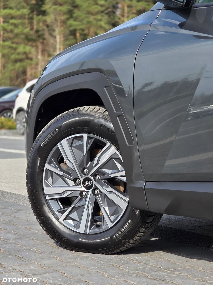 Hyundai Tucson 1.6 T-GDi HEV Executive 2WD - 11