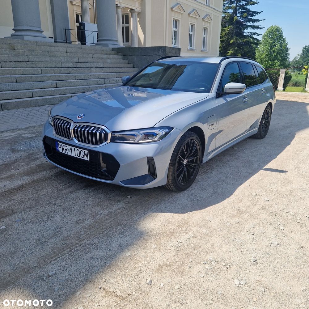 BMW Seria 3 330e xDrive M Sport - 1
